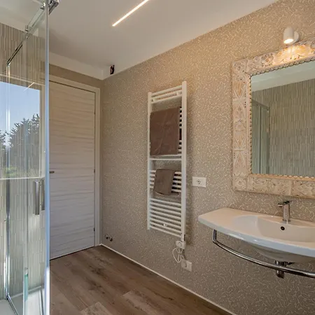 La Casina Bianca בית הארחה *